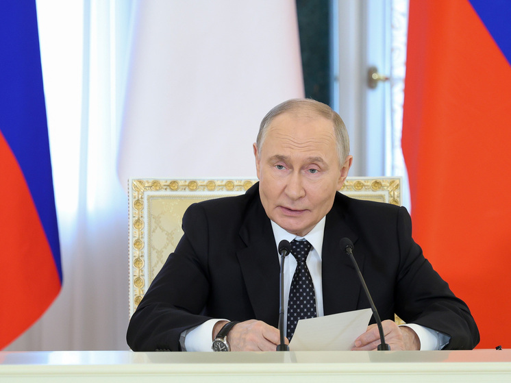 Президент Путин предложил извлекать компоненты из промышленных отходов