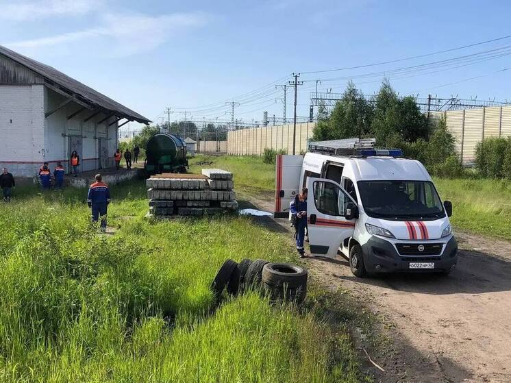 Спасатели ликвидировали утечку удобрений во Мге