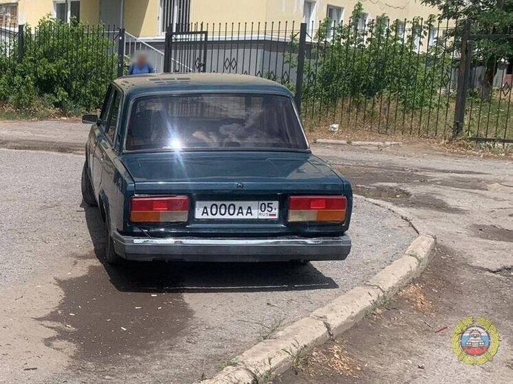 Волгоградские инспекторы ДПС обнаружили автомобиль с поддельными номерами