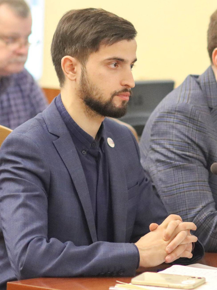 Директор МБУ «Строитель» Михаил Аванесов: «На полях ПМЭФ подписано соглашение, важное для обеспечения безопасности смолян»