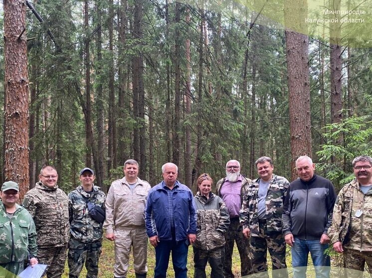 Калужанам устроили коллективную тренировку в лесу