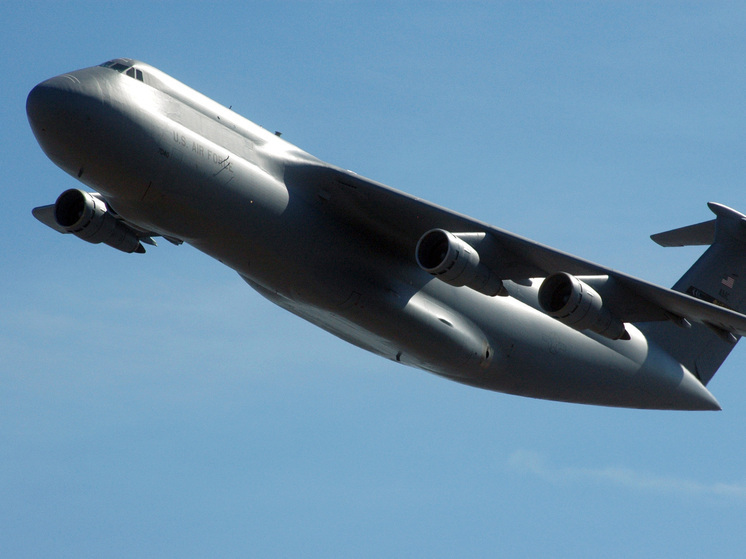 США направили к границе с Ираном два  крупнейших транспортных самолета ВВС