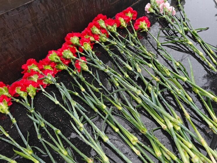 В Сланцевском районе проведут церемонии возложения цветов у воинских захоронений