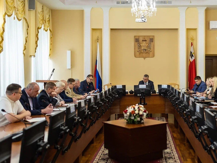 Глава Смоленска провёл очередной штаб по подготовке к отопительному сезону