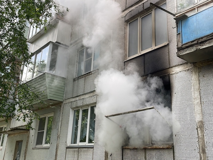 В Коврове из-за неисправного холодильника полностью сгорела квартира