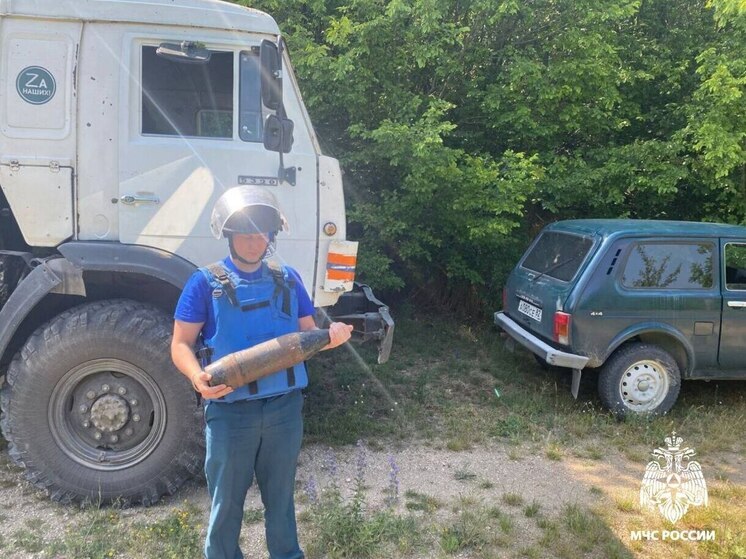 Четыре боеприпаса времен войны обезвредили в Крыму