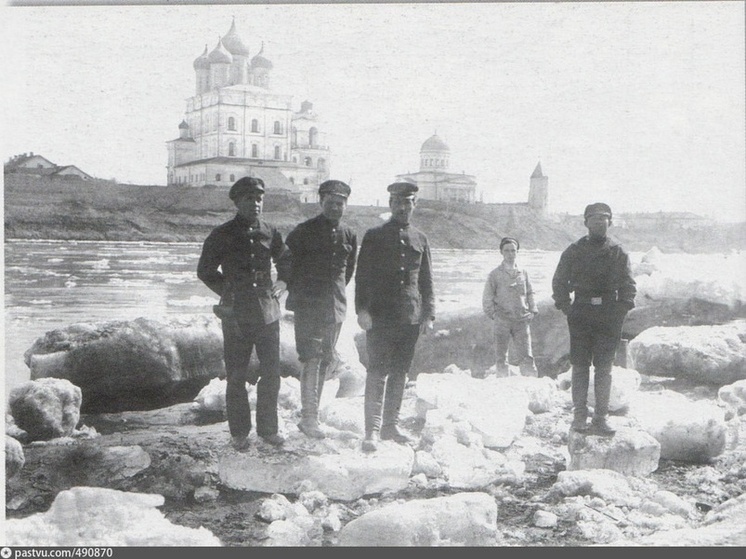  Пограничники у стен Кремля: в Пскове вспомнили историю приграничной службы 1930-х годов