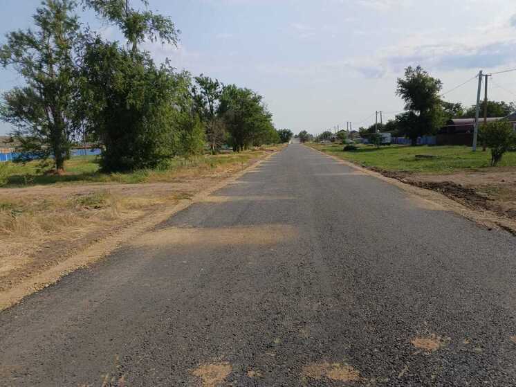 В Ипатовском округе обновили дорожный участок