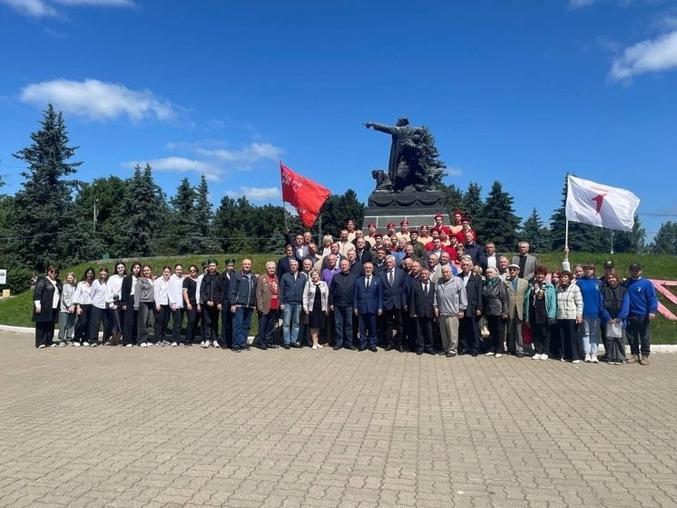 В городе Воинской Славы Вязьме прошел митинг-реквием