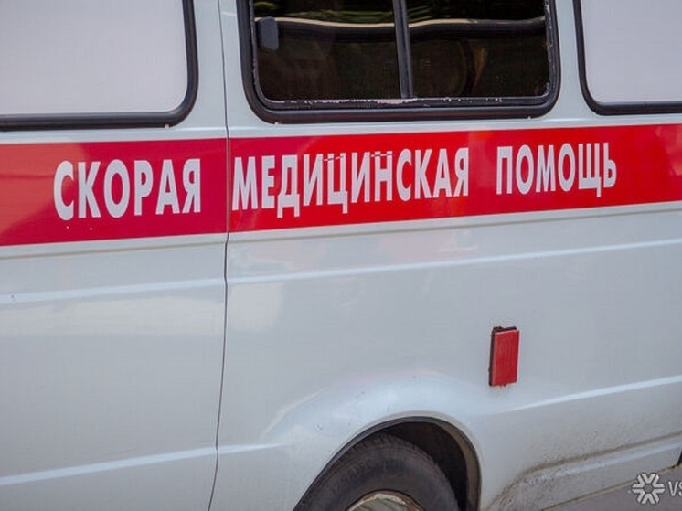 Новокузнечанин вызвал скорую помощь и напал на медиков
