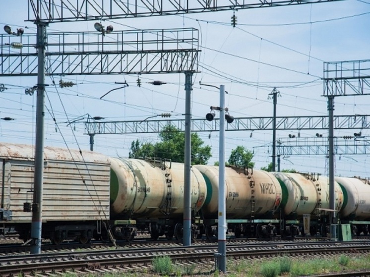 В Волгограде 13-летний подросток получил удар током на грузовом вагоне