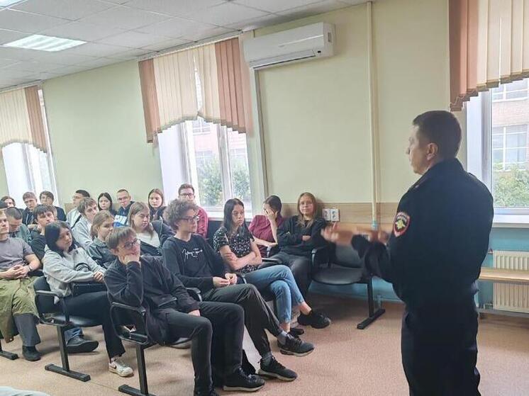 Студентам Рязанского колледжа электроники рассказали о вреде наркотиков