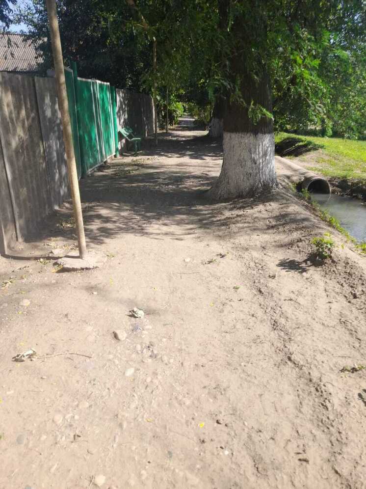 По инициативе жителей в одном из сёл Степновского округа обустроят тротуар