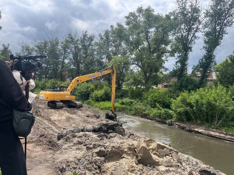 В Курске стартовали масштабные работы по расчистке реки Тускарь