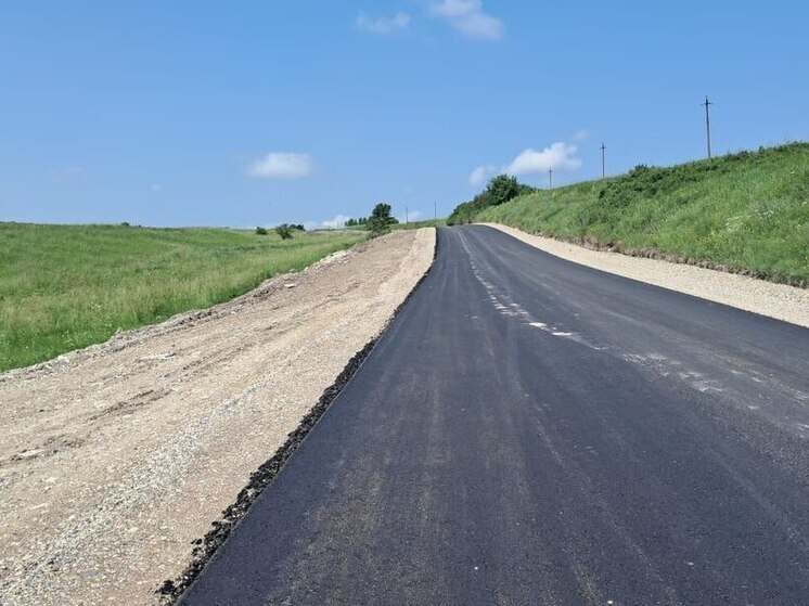 В Предгорном округе ремонтируют подъездную дорогу