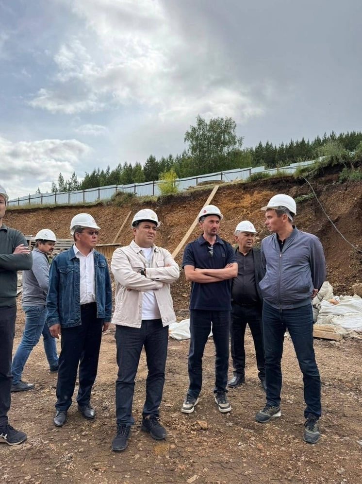 Артем Ковшов проконтролировал стройки в двух районах Башкирии
