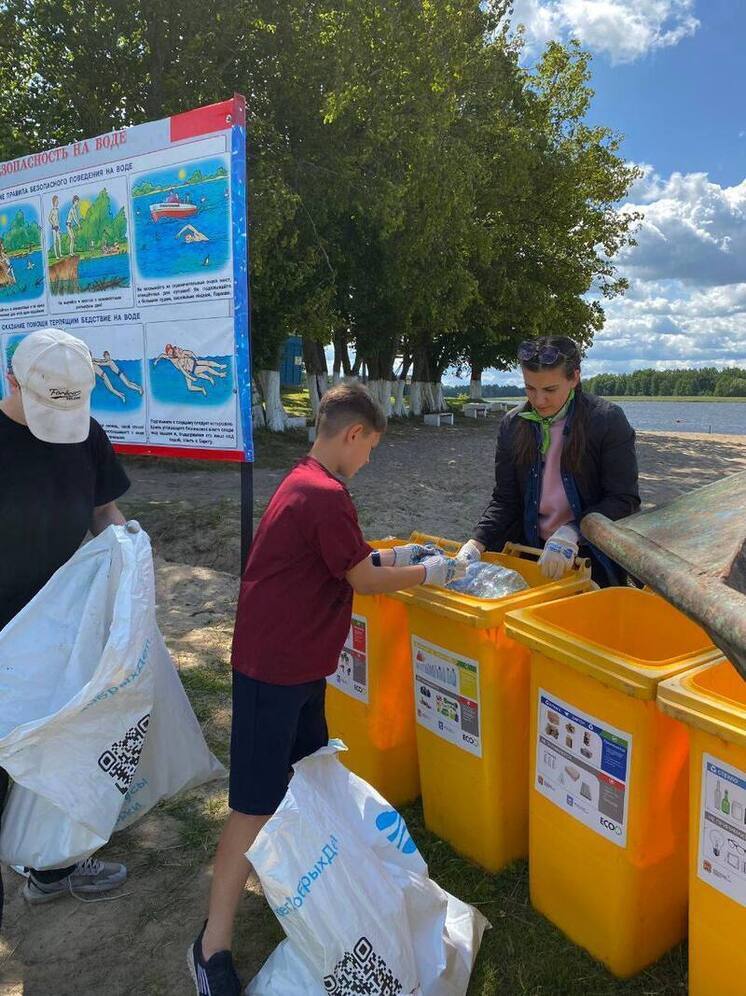 Правдинское водохранилище очистили от мусора