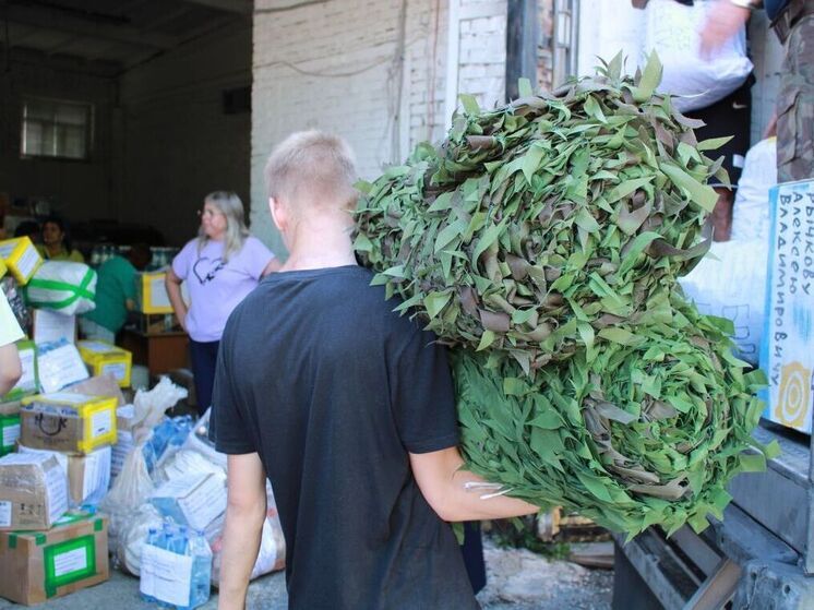 Машины и автомобили отправили бойцам из Хакасии