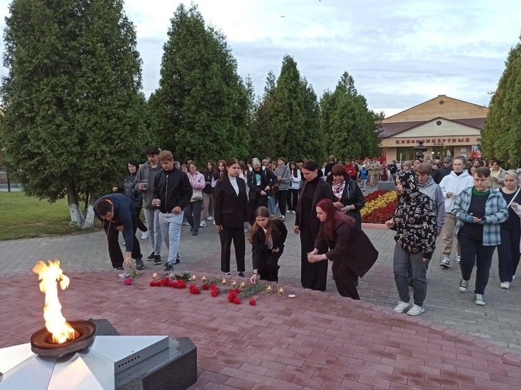 Тысячи жителей Калужского региона минувшей ночью зажгли свечи