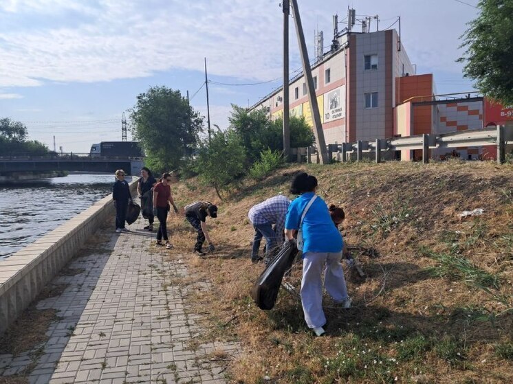 Продолжаются летние Дни чистоты в Астрахани