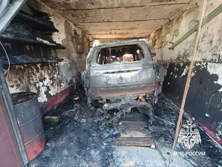 В Усолье из-за насоса для бассейна сгорел гараж и часть дома