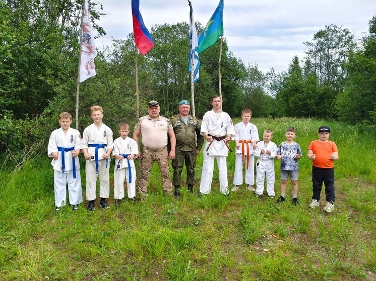 Военно-спортивная смена юных каратистов прошла в Пестово