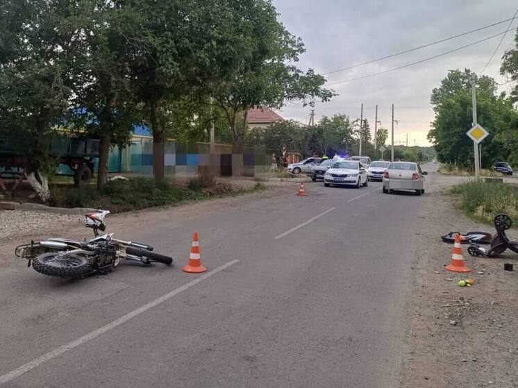 В Кочубеевском округе 15-летний водитель питбайка сбил девочку с коляской