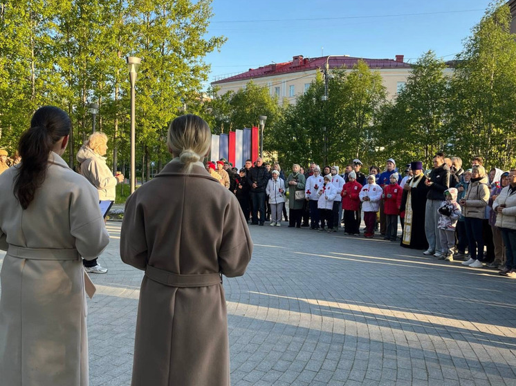 Апатиты почтили память героев Великой Отечественной войны акцией «Свеча памяти»