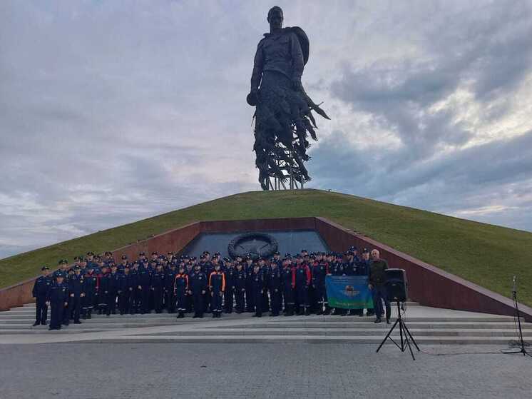 У Ржевского мемориала прошла акция «Ночь без войны»