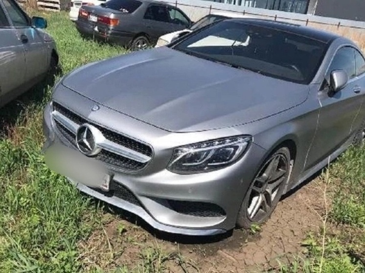 Автомобиль Mercedes-Benz с начальной ценой более 6,1 млн рублей выставили на торги в Новосибирске