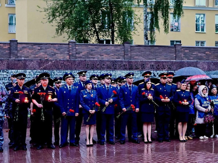 Коллектив прокуратуры Смоленской области почтил память павших в Великой Отечественной войне