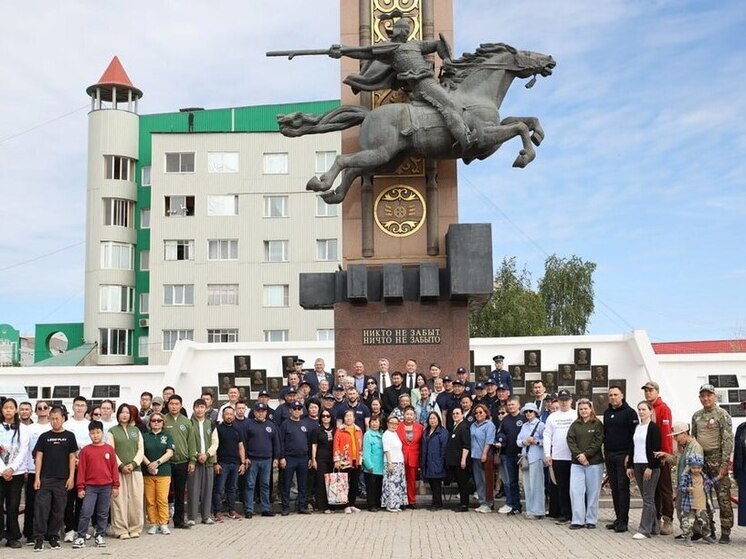 Прошел траурный митинг в Якутске ко Дню памяти и скорби