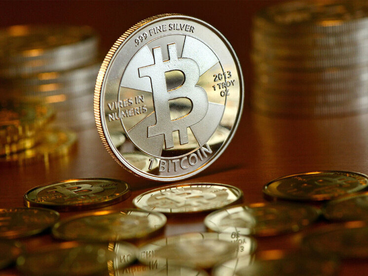 Стоимость биткоина опускалась ниже $100 тысяч впервые с 8 мая