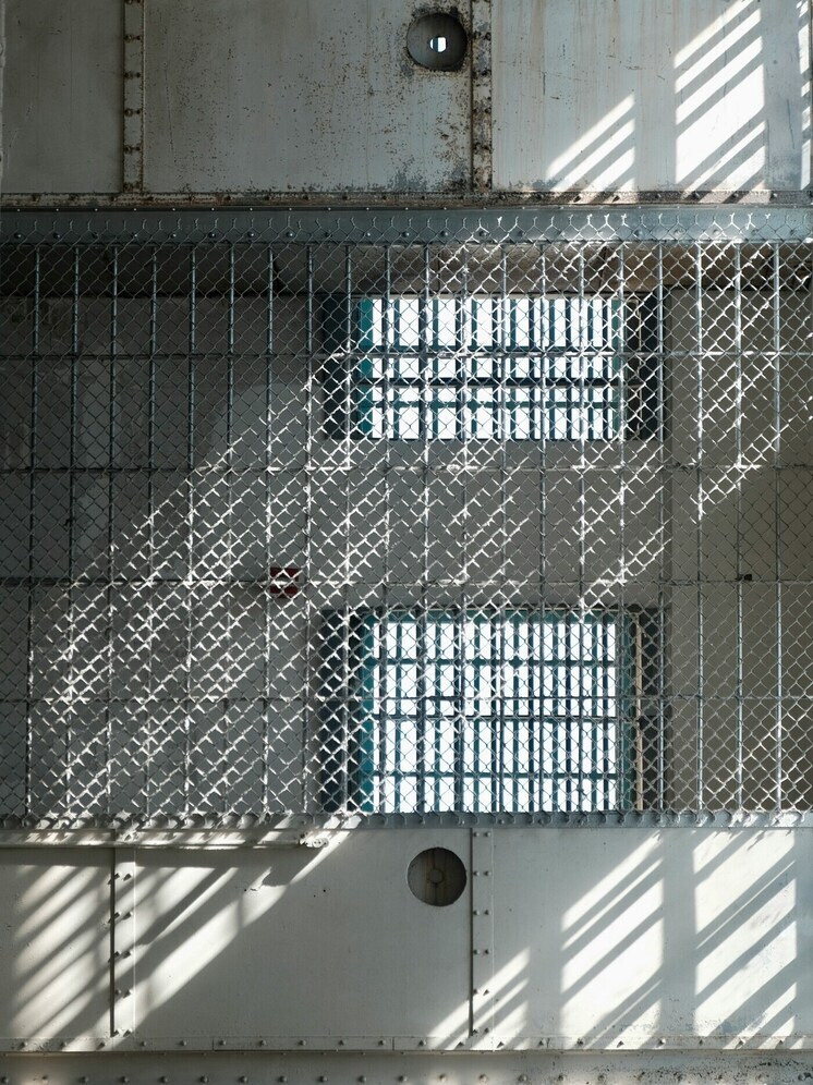 В Улан-Удэ мужчина расплатился найденной банковской картой и получил 2,5 года «строгача»