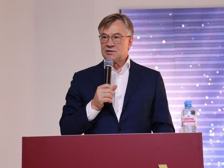 Равный статус — достойная жизнь: лидер алтайских социалистов Терентьев о партийной инициативе по приравнивании врачей и учителей к госслужащим
