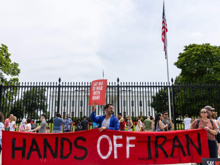 В США прошли антивоенные протесты из-за ударов по Ирану