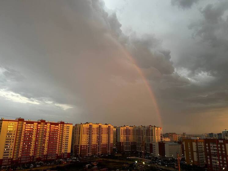 На Алтайский край надвигаются ливни с грозами и градом