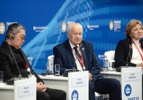 Председатель Совета директоров ПАО «ФосАгро», вице-президент Российского союза промышленников и предпринимателей (РСПП) по социальной политике и трудовым отношениям Виктор Черепов принял участие в панельной сессии ПМЭФ-2025 «Здоровьесбережение: лучшие практики для сохранения здоровья нации»