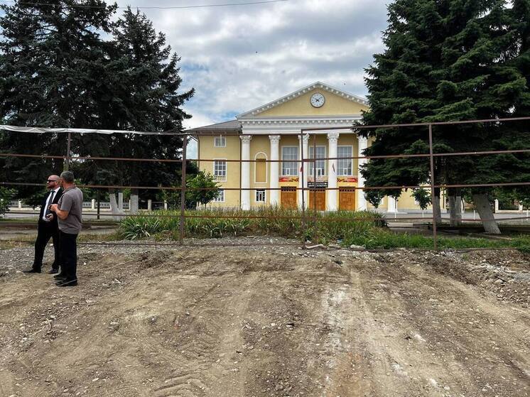 В Ингушетии обновляют подъезд к сунженскому Дворцу культуры