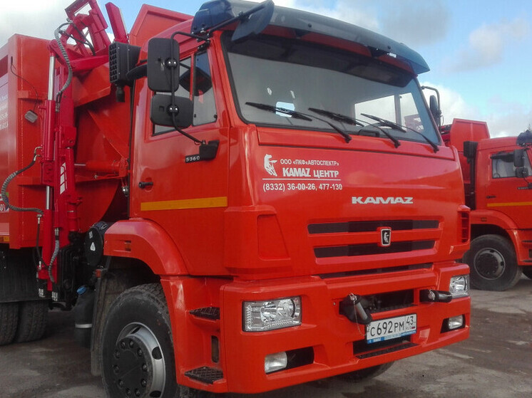 В 2025 году Российский экологический оператор передаст ЛНР 40 единиц для вывоза мусора