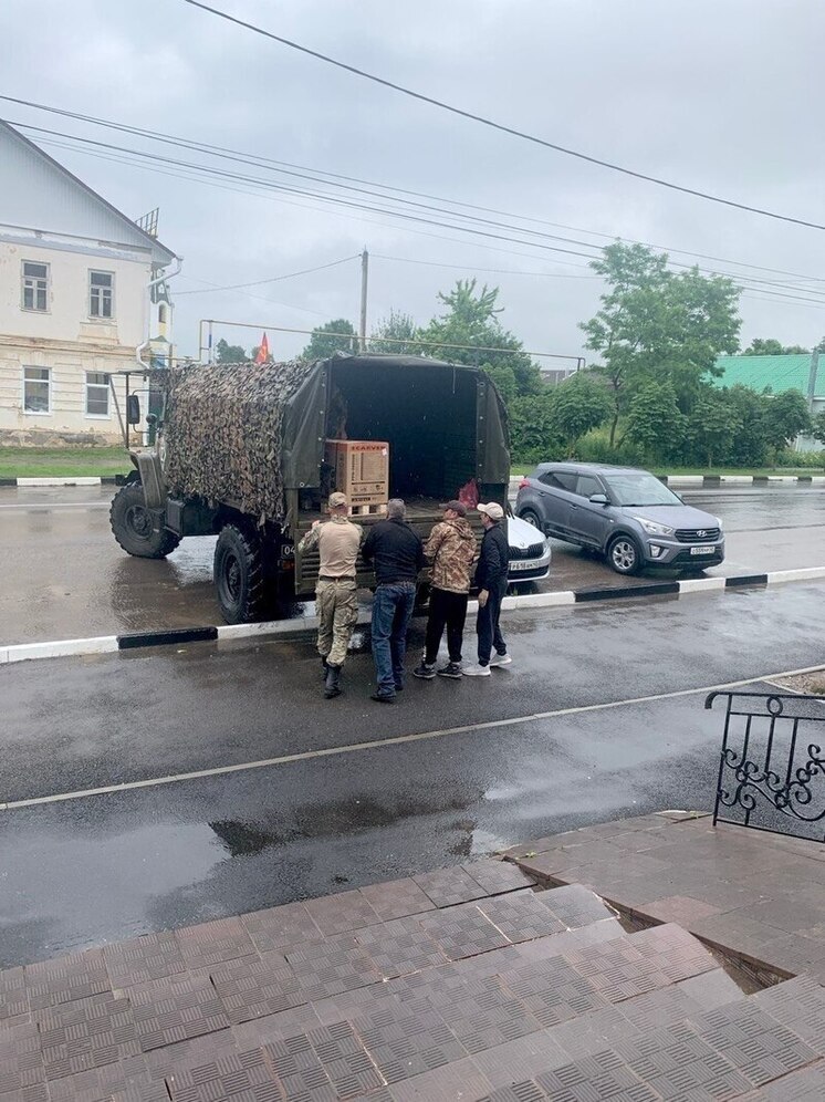 «Своих не бросаем»: бойцам СВО из Мещовска вновь отправили помощь