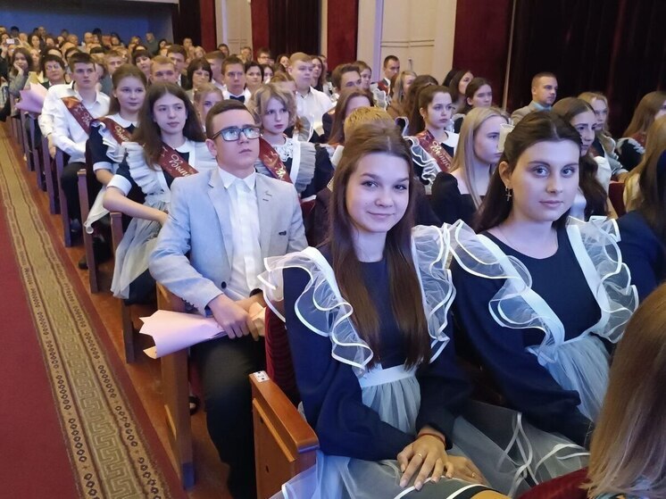 Торжественный приём талантливой молодёжи прошёл в Ливнах Орловской области