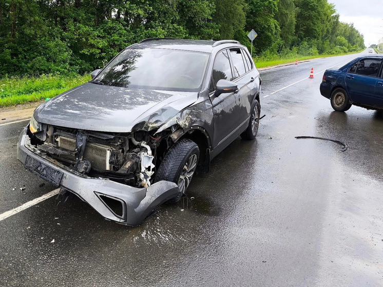 Обгон в неположенном месте спровоцировал аварию на трассе под Орлом