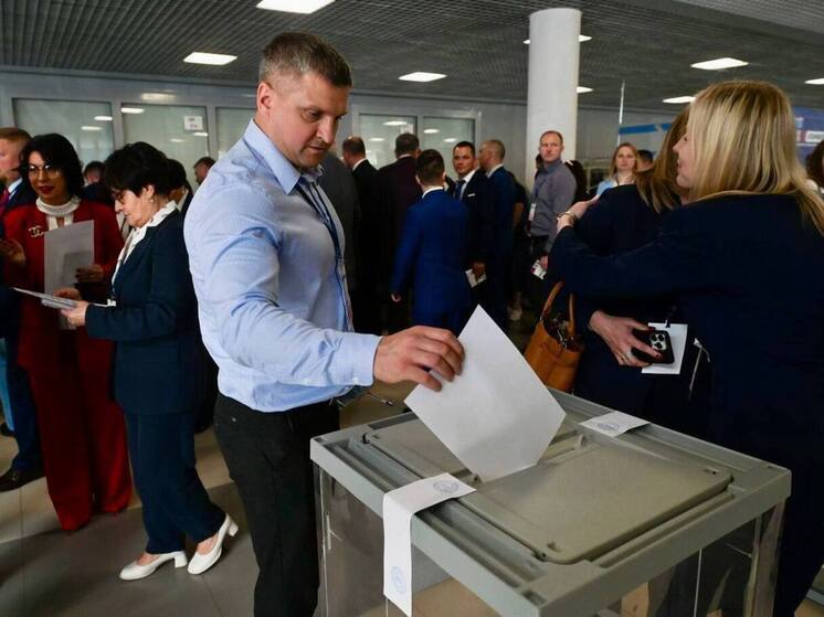 Губернатор Александр Дрозденко заявил о своем участии в выборах