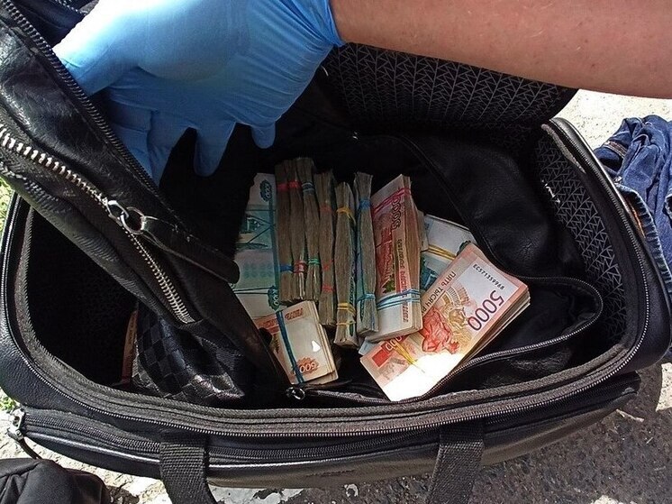 Волгоградские полицейские задержали подозреваемых в разбойном нападении