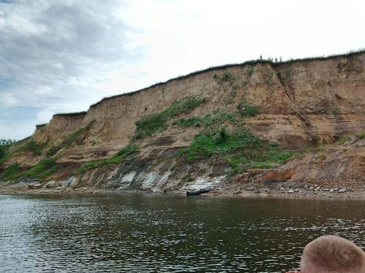 Мужчина пострадал в результате падения с горы в Кузбассе