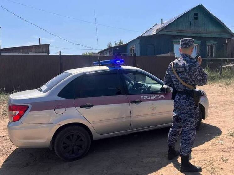 В Улан-Удэ росгвардейцы с поличным задержали домушника