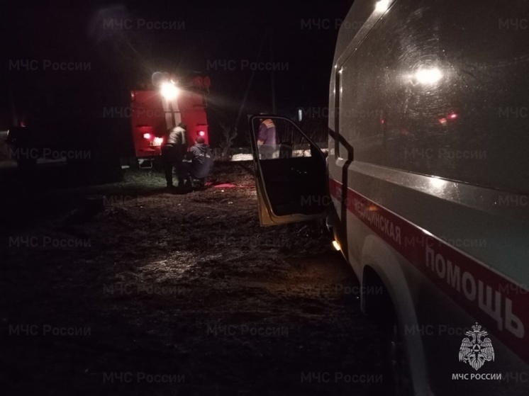 В Орловской области сотрудники МЧС 2 раза за сутки помогали доставить пациентов в автомобиль СМП