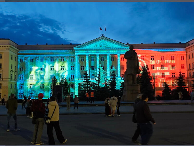 Смоленские таможенники почтили память героев в День памяти и скорби