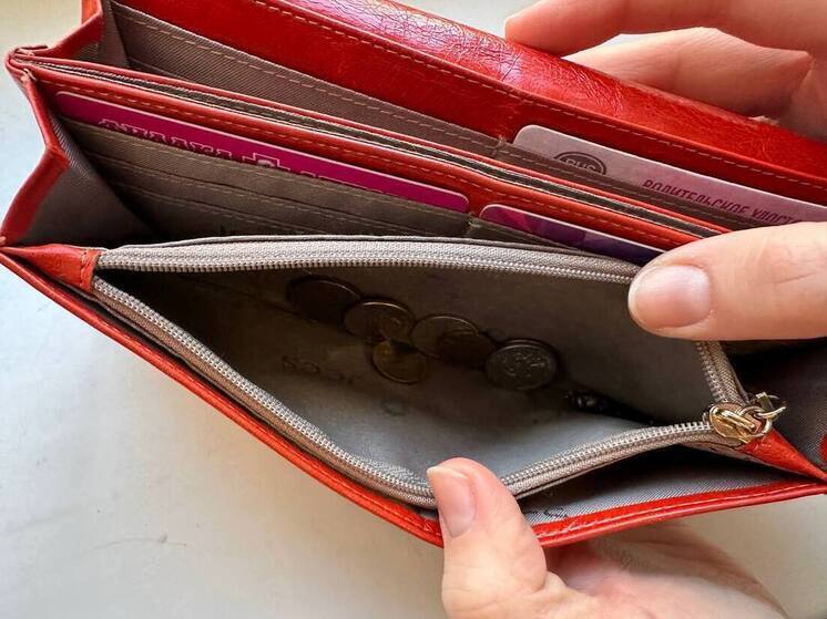 Мошенники всеми способами «развели» пенсионерку из Петербурга на 1,3 миллиона